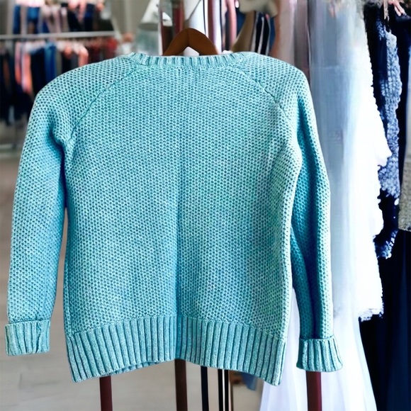 Women’s Merona crew neck sweater. - Picture 2 of 5